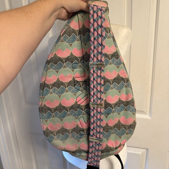 Kavu Rope Sling Bag Pink Teal Geometric Print Multiple Zipper Pockets - Picture 10 of 15